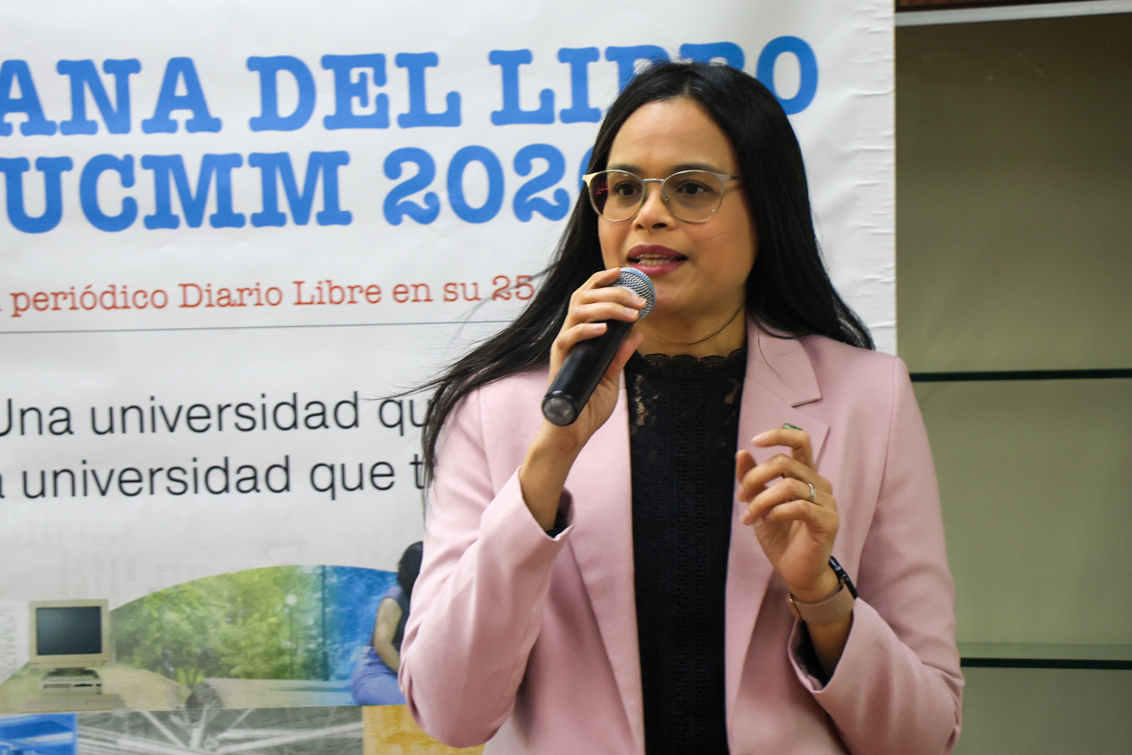 29-08-25 Reapertura de la Estantería Abierta en la Biblioteca Central-11.jpg