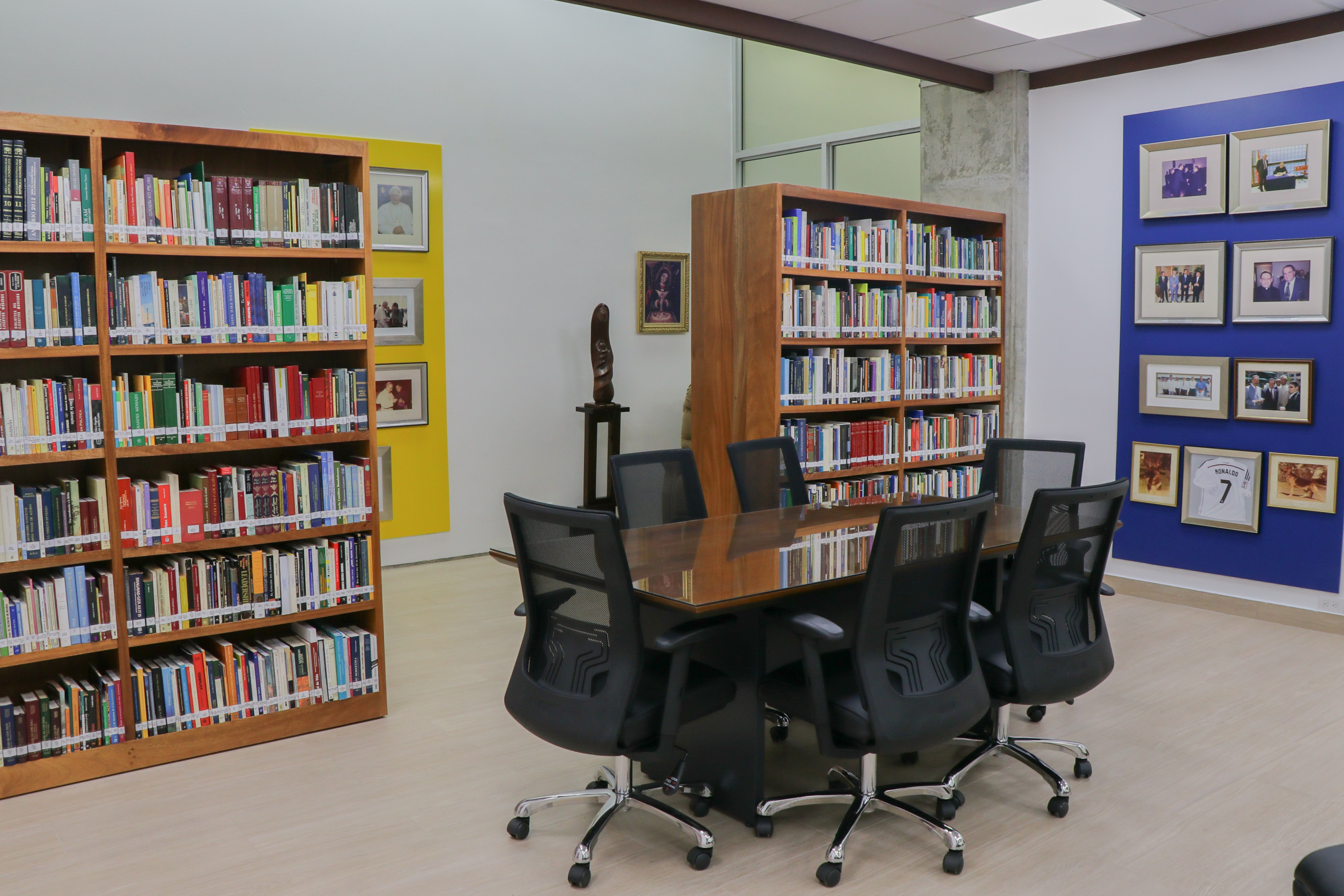 14-09-23 Sala Mons. Agripino Nuñez Collado-7.jpg