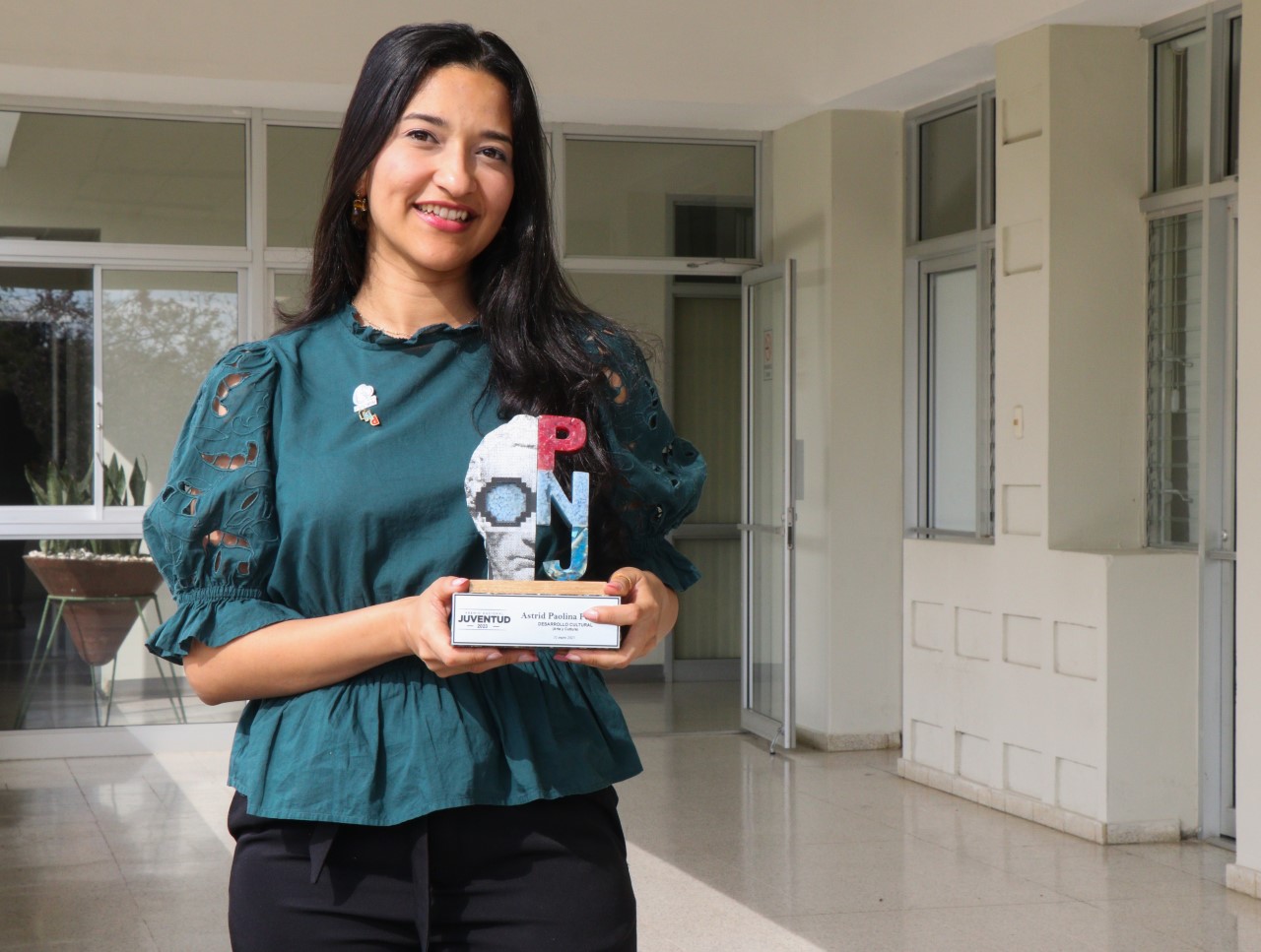 Astrid y el Premio de la Juventud-1.jpg