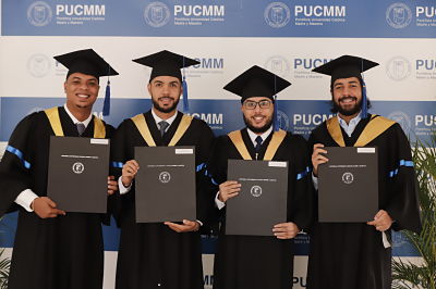 Foto graduación1_opt.jpg