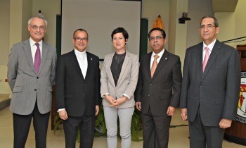Gilles Paisant, Rvdo Padre Alfredo de la Cruz Baldera, Frederique Aubert, Pedro Silverio, Víctor Joaquín Castellanos edit.jpg