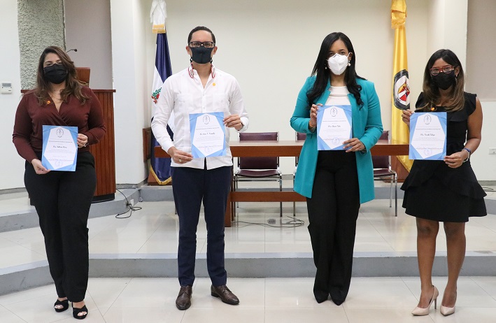 Galardonados del 1er Simposio de Residencias Médicas.jpg