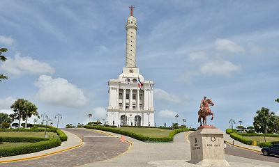Monumento a los heroes de la restauracion.jpg
