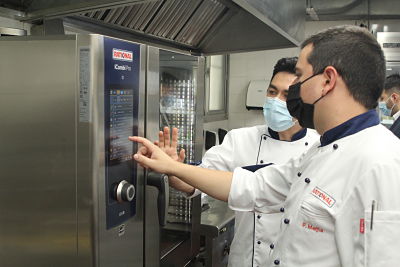 PUCMM primera en Centroamérica y El Caribe  con innovación tecnológica en equipos gastronómicos 3.jpg