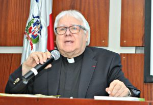 Presentación de resultados del Estudio Mundial Monseñor Guy-Real Thivierge edit.jpg