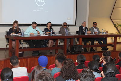 Realizan jornada sobre el español dominicano.jpg
