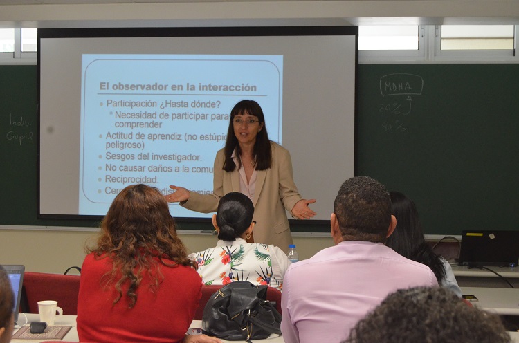 Taller Investigación Cualitativa.jpg
