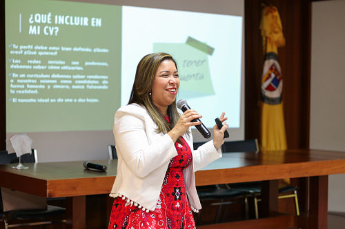 charla-graduandos-TEP-28_opt.jpg